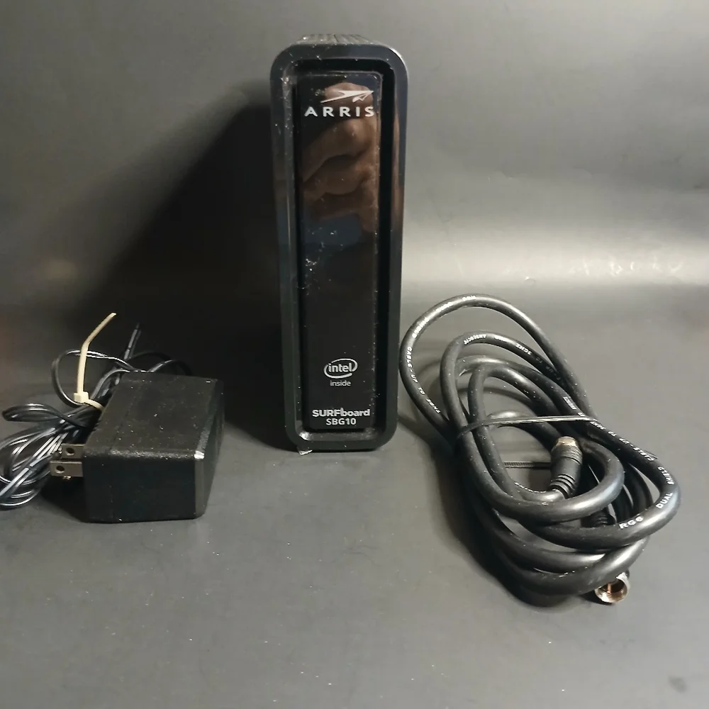 Arris Surfboard DOCSIS, 3.0 cable modem &wifi router, new in original pkg